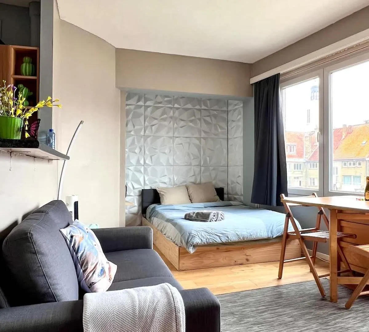 Getaway For Two City Center & Beach Within Walking Distance Ostende Appartement